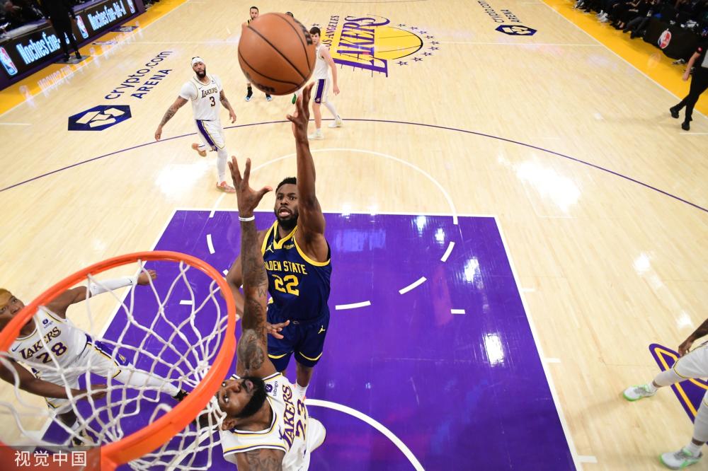 备受瞩目的 备受瞩目的