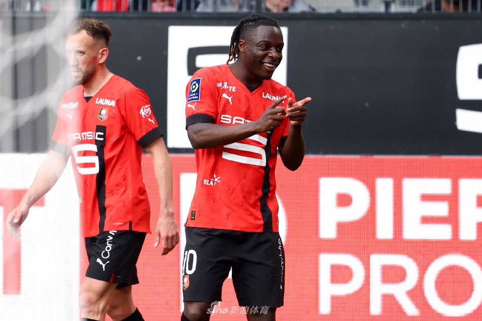 英伦迎来罕 英伦迎来罕